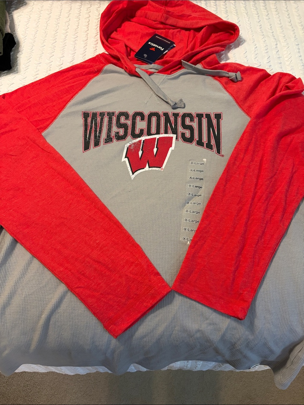 Fanatics Wisconsin Gray and Red Hooded Raglan Long-Sleeve Shirt unisex